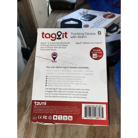 Tzumi Tag It Discrete Bluetooth Tracking Device with Alarm Black NIB - Picture 2 of 2